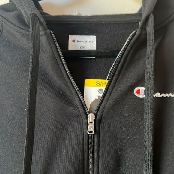 NWT CHAMPION Hoodie in Black - Picture 5 of 11